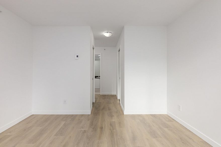 410 1425 WEST 6TH AVENUE, West Vancouver BC V6H 4G5