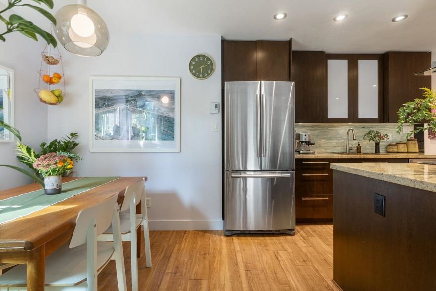 1 2175 Oxford Street