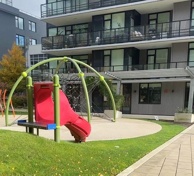 506 3451 Sawmill Crescent