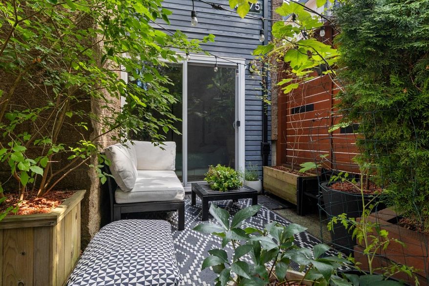 1 2175 Oxford Street