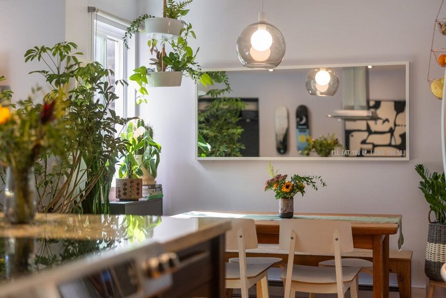 1 2175 Oxford Street