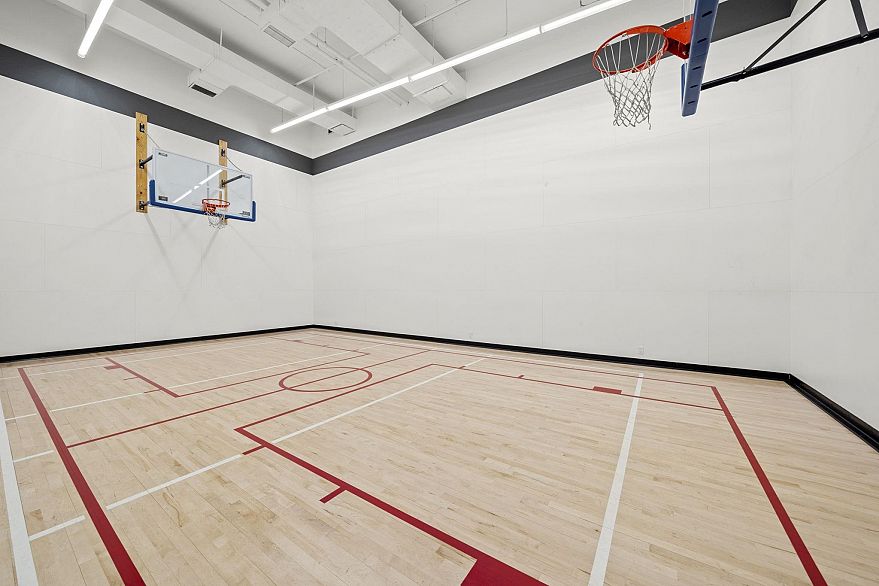 209 3557 Sawmill Crescent