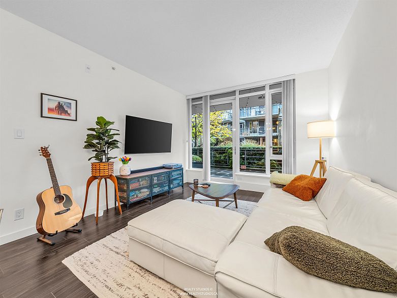 106 3162 Riverwalk Avenue