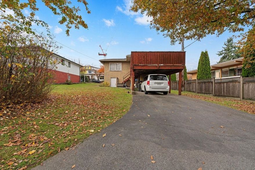 4868 Commercial Street