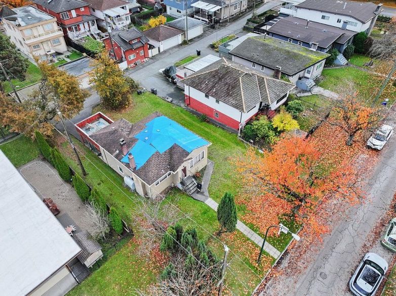 4868 Commercial Street