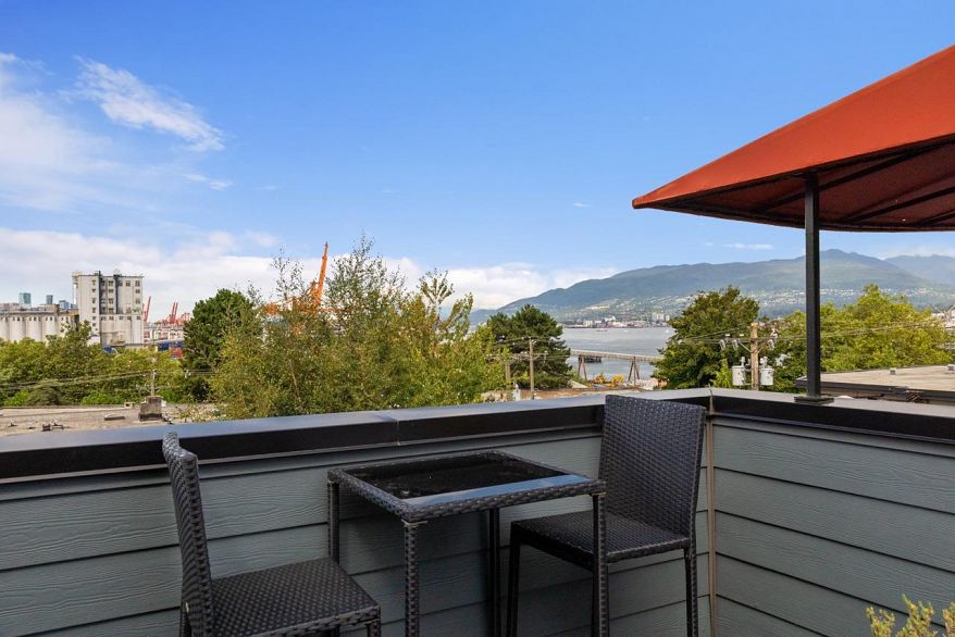 1 2175 Oxford Street