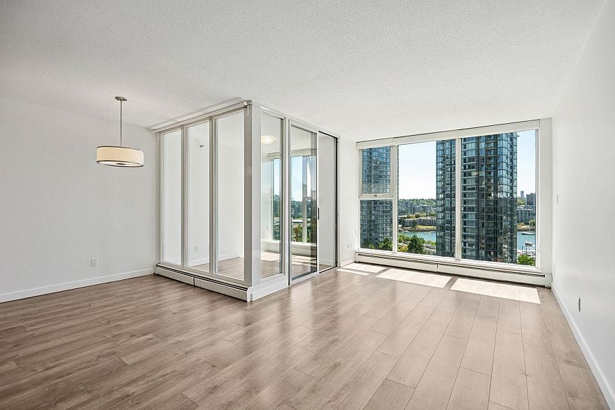 1606 1009 Expo Boulevard