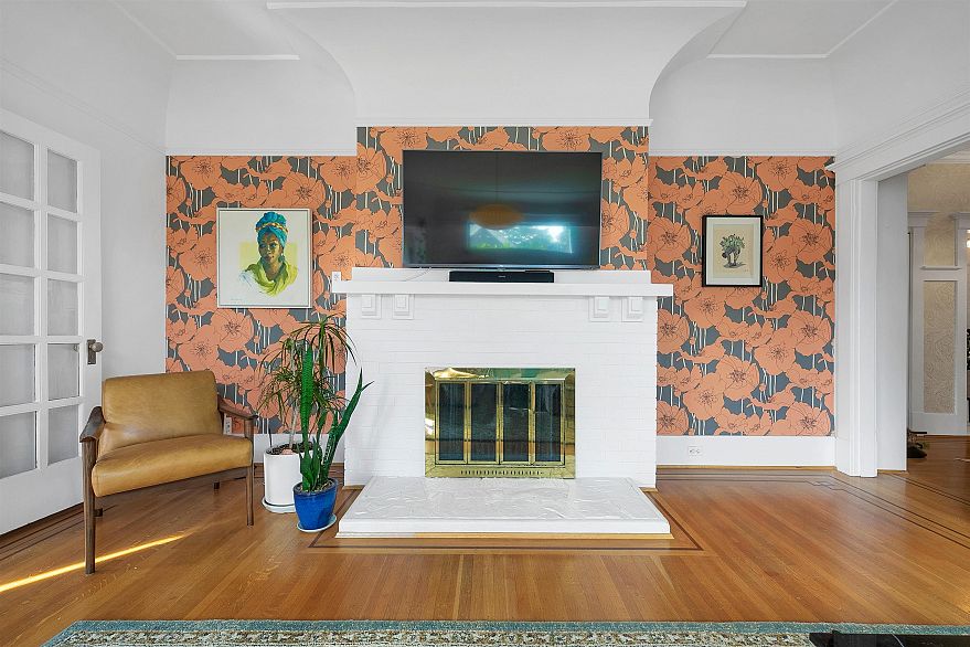 303 1131 W 11th Avenue