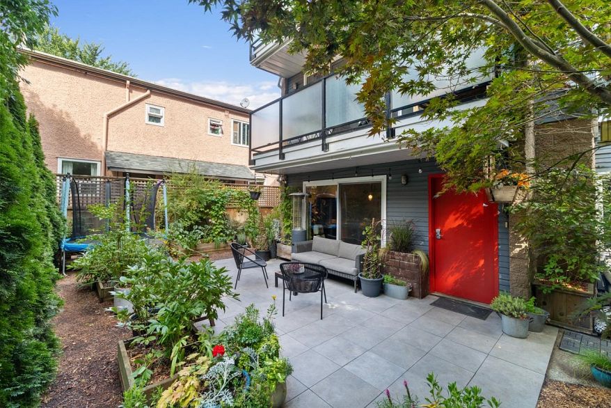 1 2175 Oxford Street