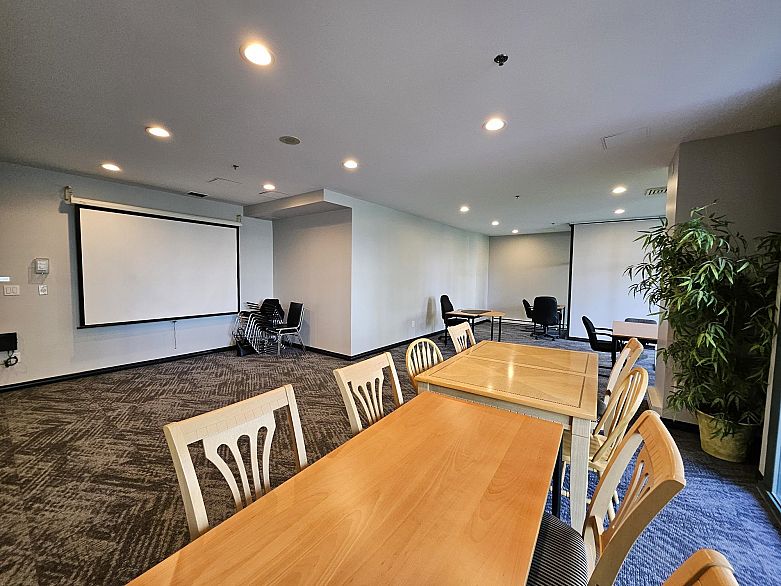 806 1239 W Georgia Street