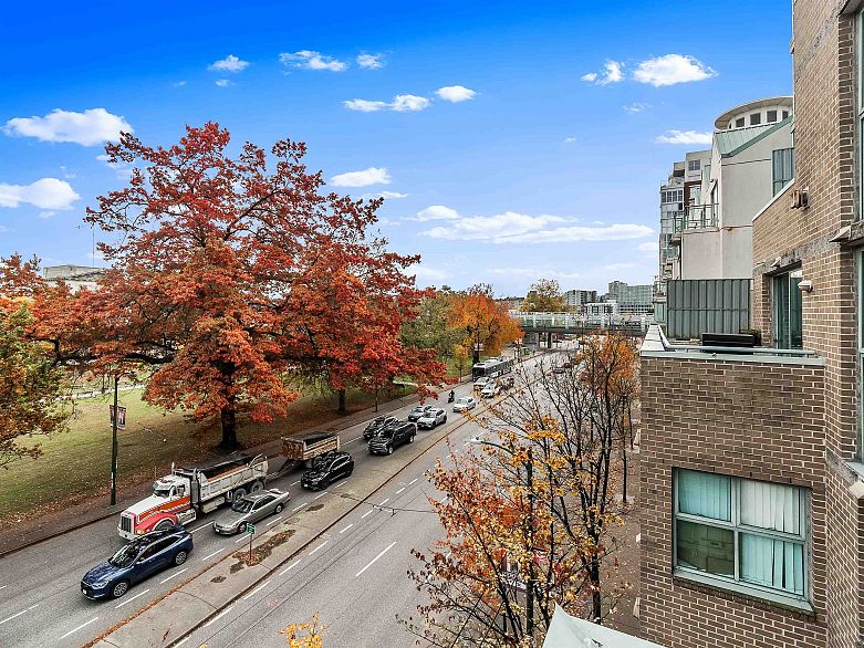 404 1159 Main Street