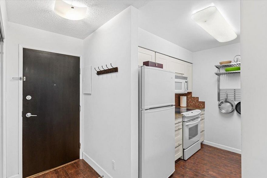 104 1550 Mariner Walk