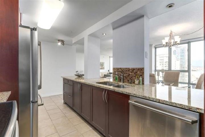 2506 930 Cambie Street