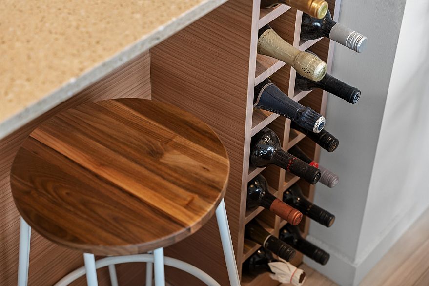 2408 909 Mainland Street