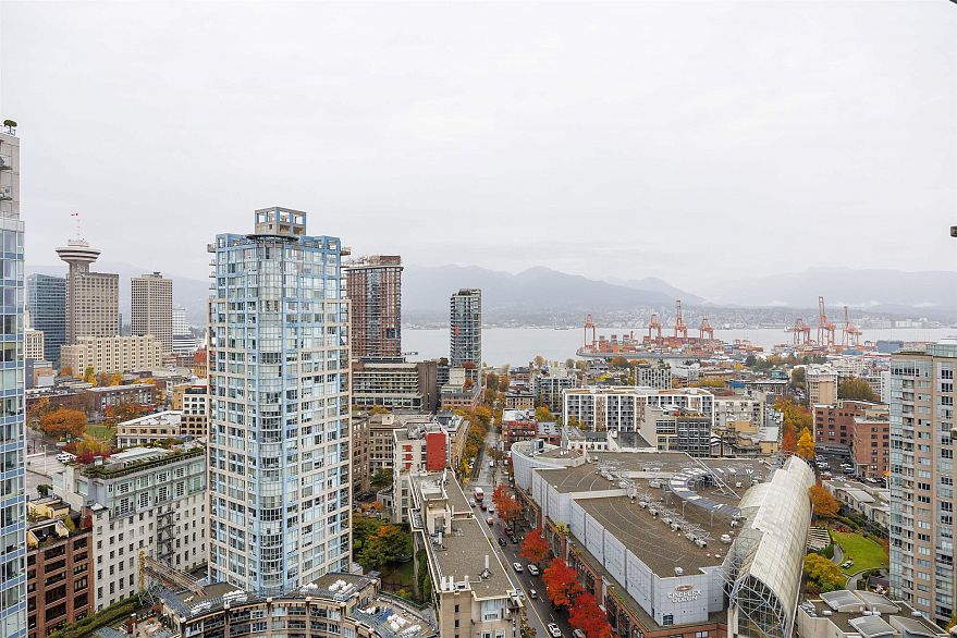 3207 689 Abbott Street