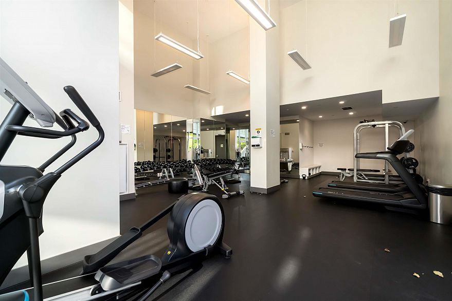 808 3581 E Kent Avenue North