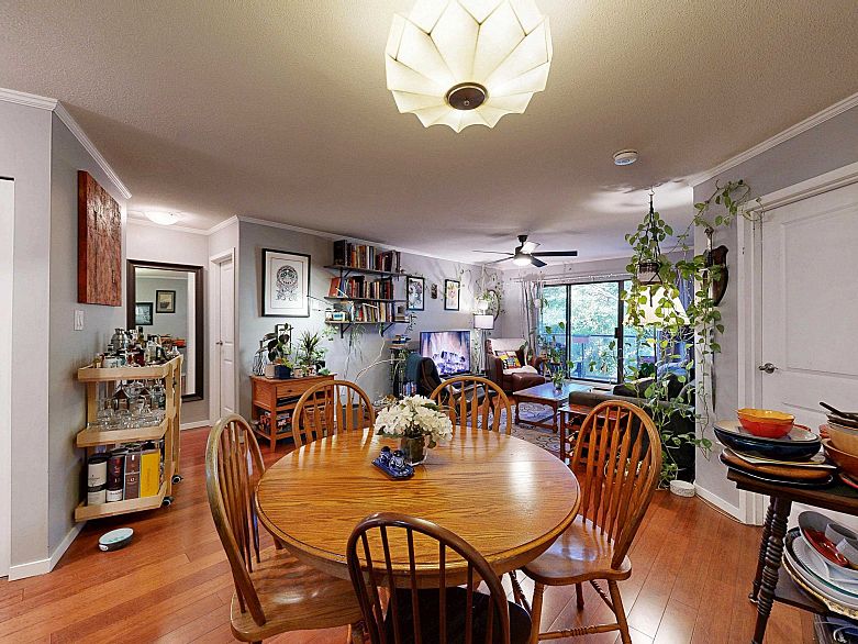 201 2222 Prince Edward Street