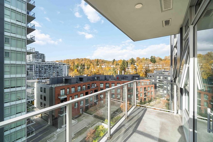 808 3581 E Kent Avenue North