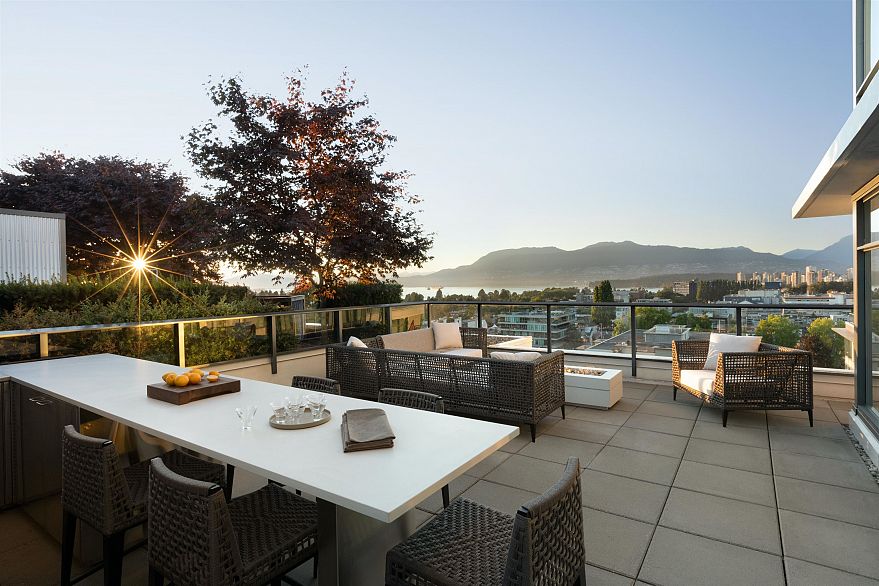 SPH 907 1777 W 7th Avenue