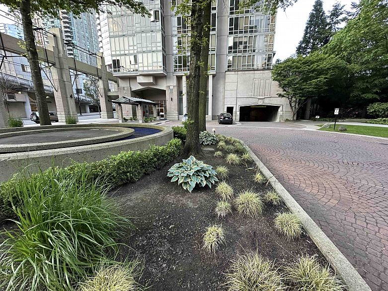 2506 930 Cambie Street