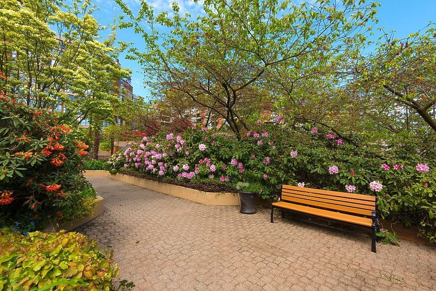 1470 Pennyfarthing Drive