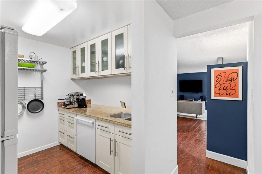 104 1550 Mariner Walk