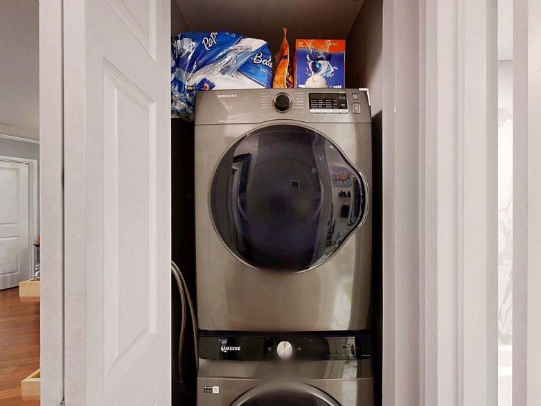 201 2222 Prince Edward Street