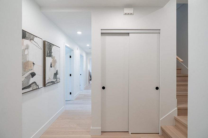 202 539 W 28th Avenue