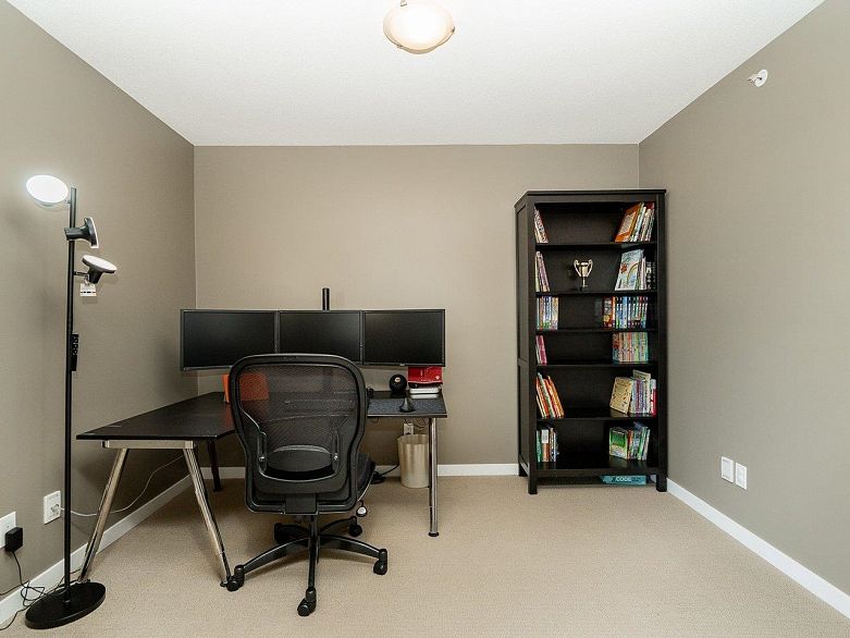 403 1425 W 6th Avenue