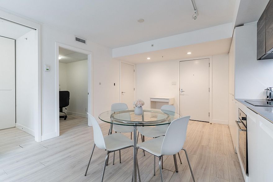 1305 1133 Hornby Street