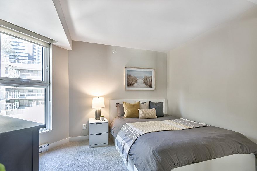 406 1323 Homer Street