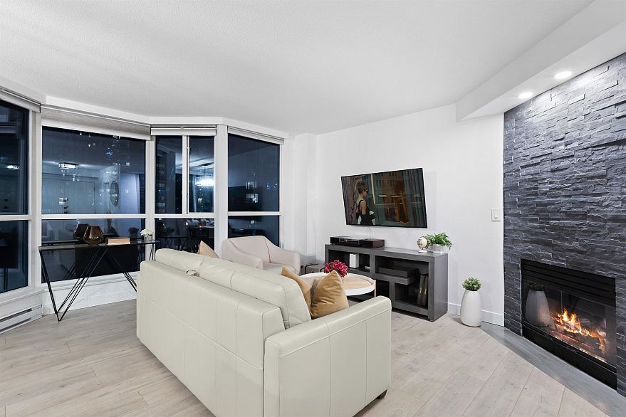 301 789 Jervis Street