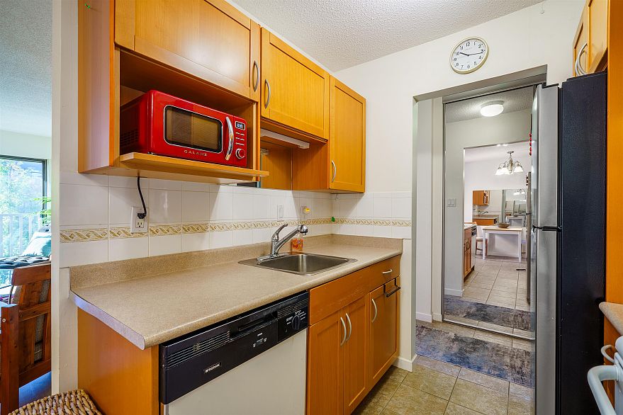 208 2255 W 5th Avenue