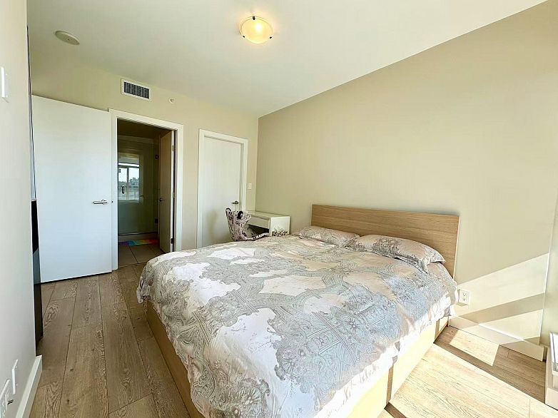 1701 1618 Quebec Street