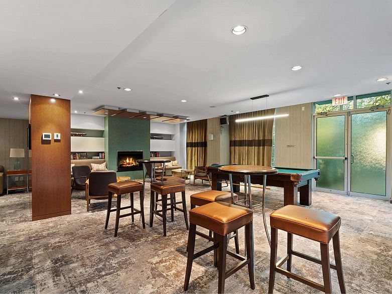 1206 1005 Beach Avenue