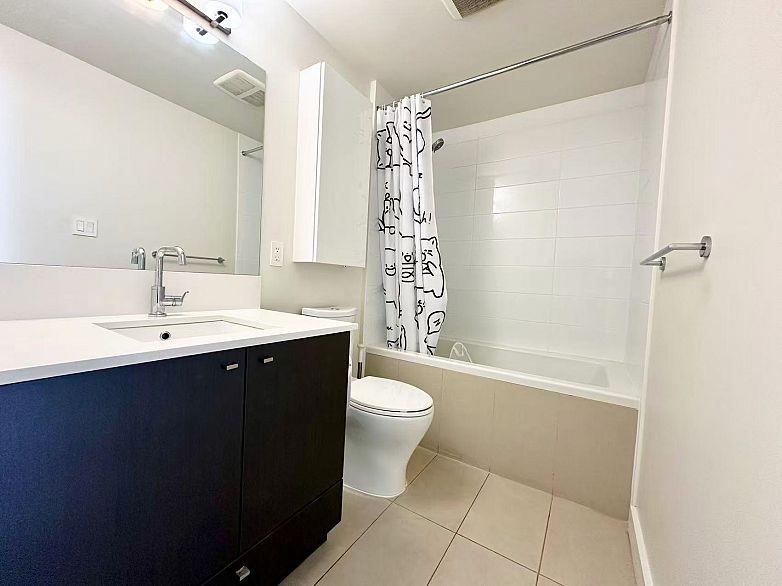 1701 1618 Quebec Street