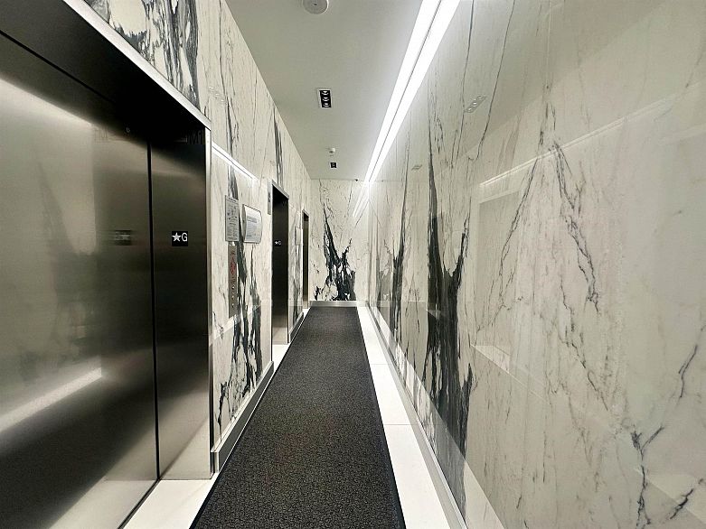 1706 1111 Richards Street