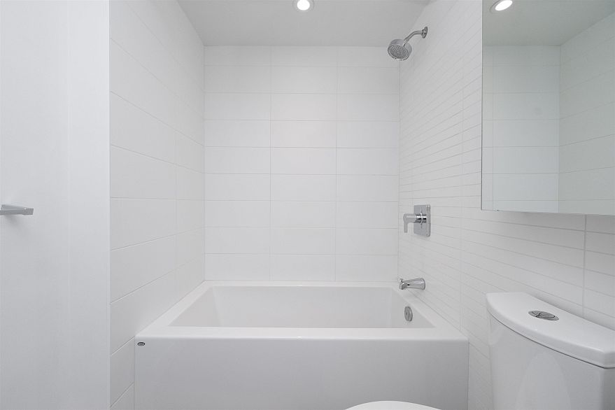 912 3557 Sawmill Crescent