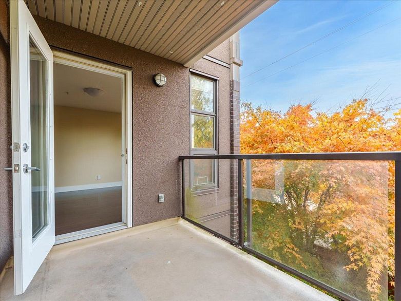 306 3839 W 4th Avenue