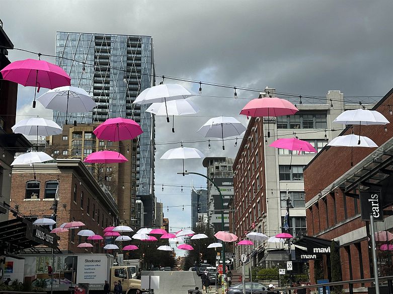 1706 1111 Richards Street