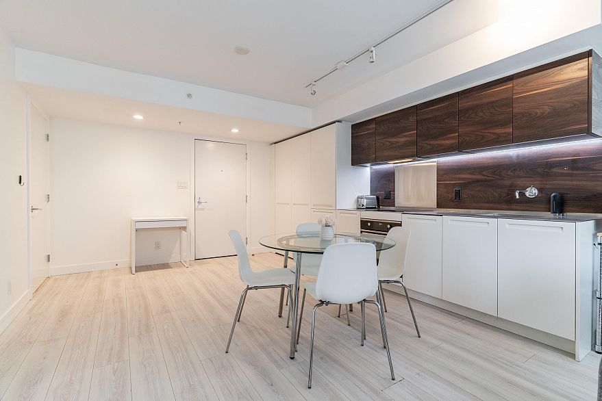 1305 1133 Hornby Street