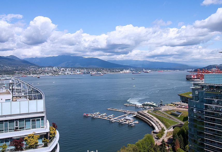 1702 1205 W Hastings Street