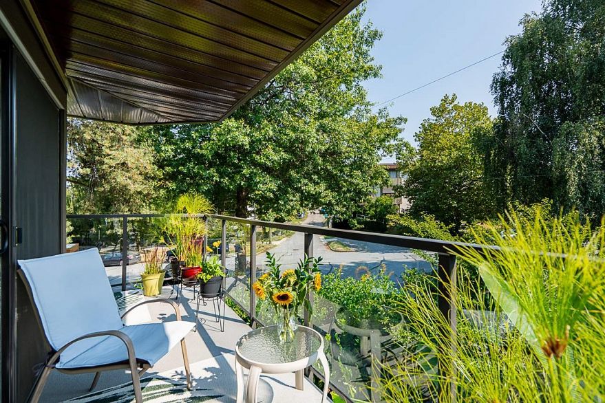 406 2366 Wall Street