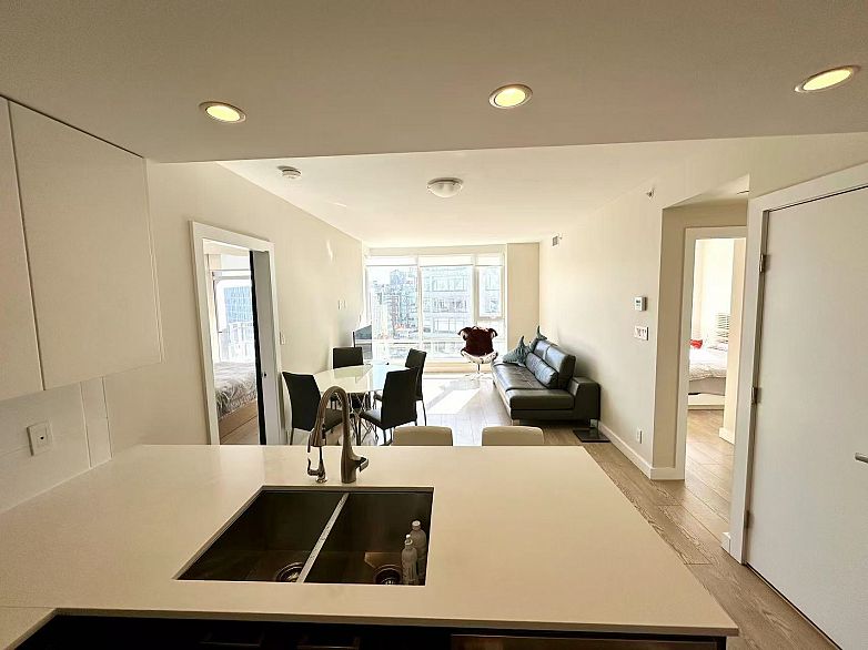 1701 1618 Quebec Street