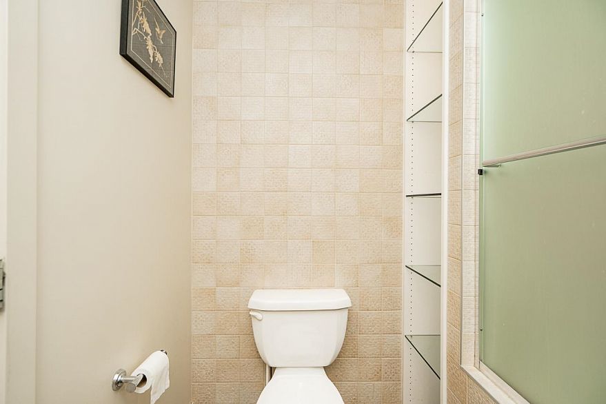 906 1333 W Georgia Street