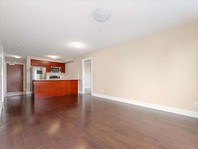 306 3839 W 4th Avenue