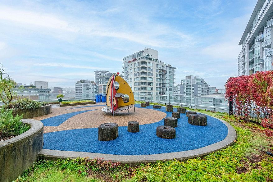 1701 1618 Quebec Street