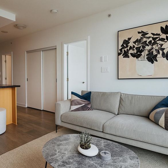 1605 821 Cambie Street