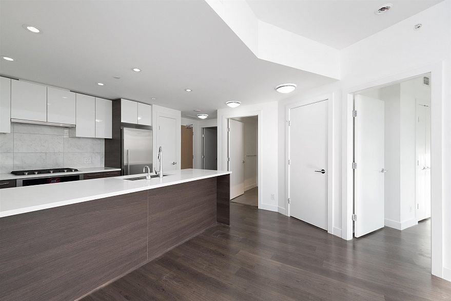 912 3557 Sawmill Crescent