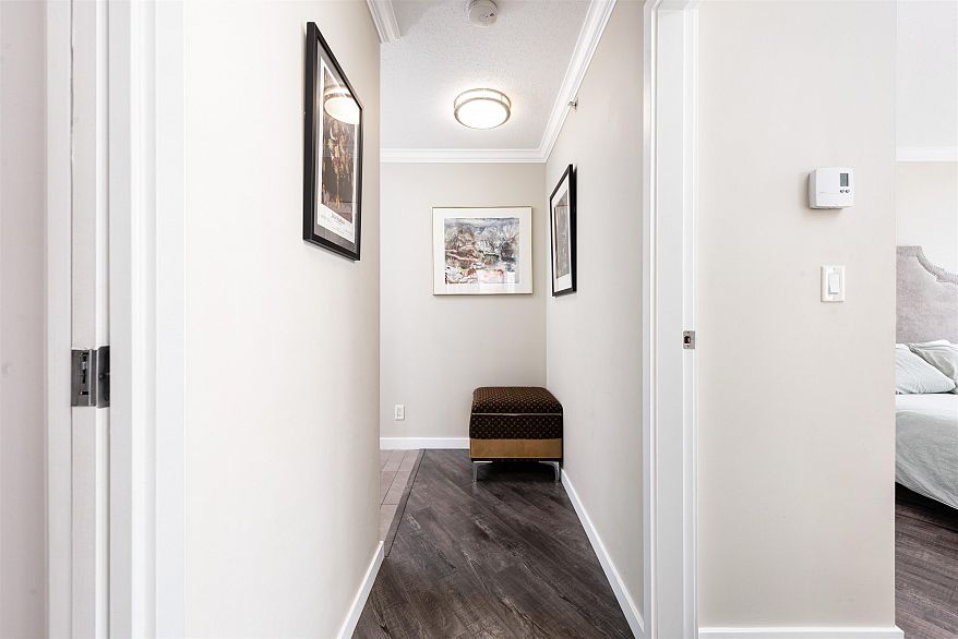 1606 33 Smithe Street